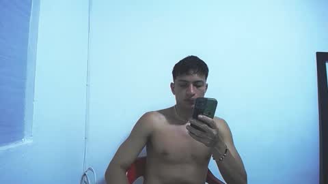 Juan Pablo-independent model online show from December 17, 4:08 am