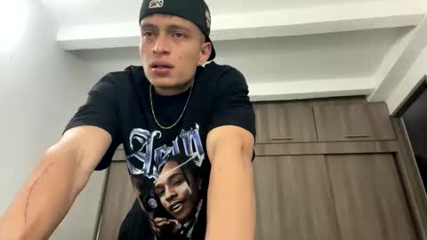 Juan Pablo-independent model online show from September 16, 2:24 am