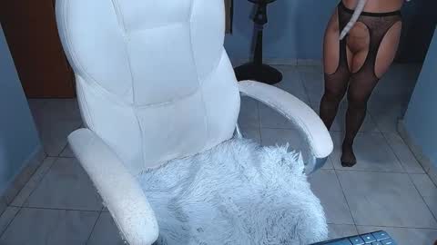 Snapshot of _sexychanel_ chatting on September 10, 2:01 am Sara online show from September 10, 2:01 am