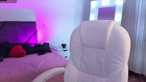 _sharlotte777 online show from June 3, 3:06 pm