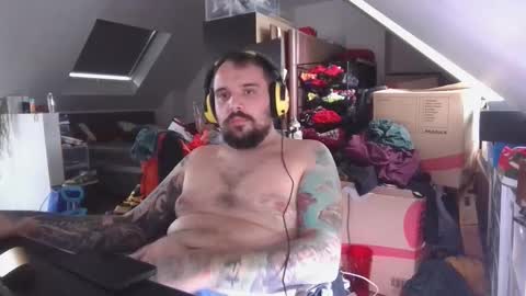 _smiley_bear27 online show from January 15, 6:55 am