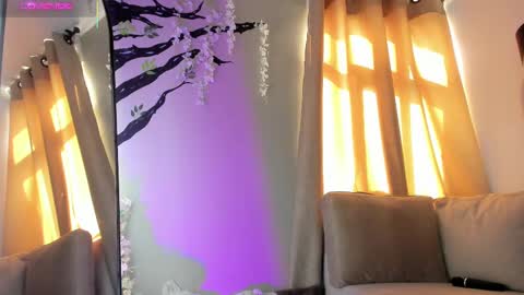    640  200   online show from October 3, 8:06 pm