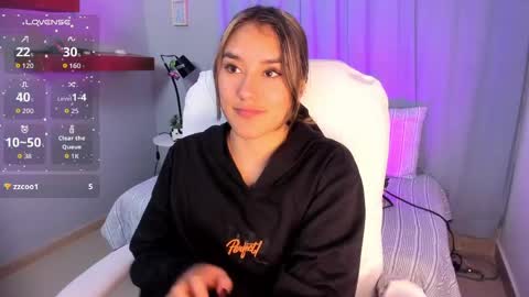 Sophie  online show from April 22, 10:17 pm