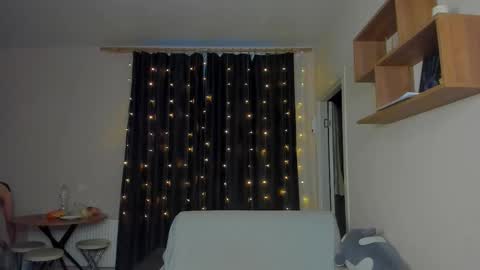 MARKPVT IS OPEN online show from December 18, 4:41 am