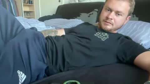 _stevie___ online show from September 28, 11:19 am