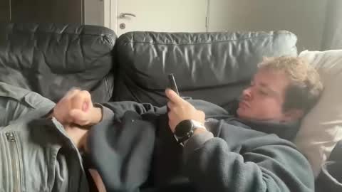 _stevie___ online show from November 16, 1:46 pm