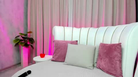  Sunpuddle online show from April 13, 3:00 am