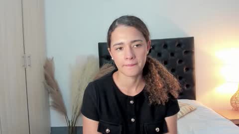 Snapshot of _sussi_ chatting on September 19, 2:43 pm Sussi online show from September 19, 2:43 pm