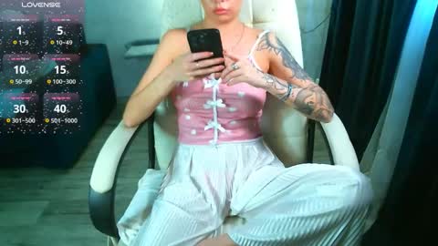 Milana   welcome to my world  online show from February 5, 8:40 am