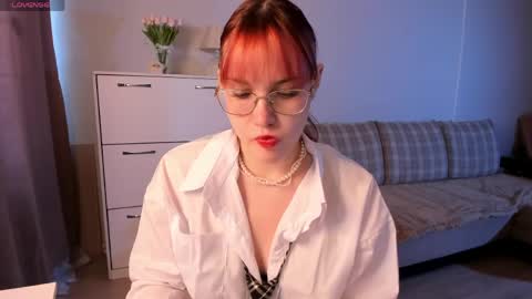 _sweetiemary_ online show from April 5, 2:52 am
