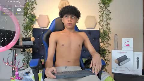 Taylor online show from November 13, 1:41 am