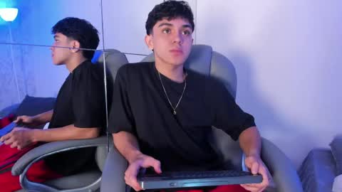 _taylorblack online show from April 14, 11:57 am