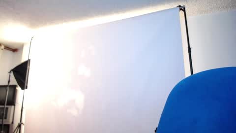 _the_dark_side_of_the_moon_ online show from January 9, 2:11 am