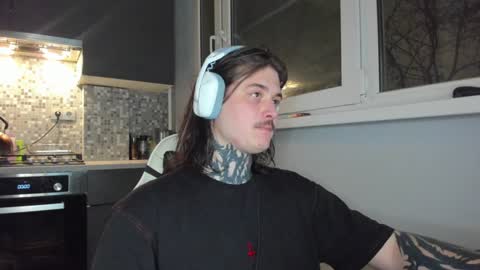 _torfin_ online show from January 2, 8:35 pm