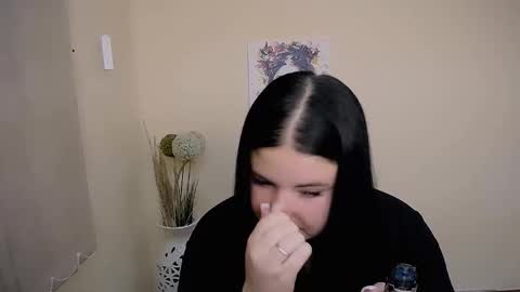 Snapshot of _trisha_li chatting on September 15, 2:07 pm Trisha online show from September 15, 2:07 pm