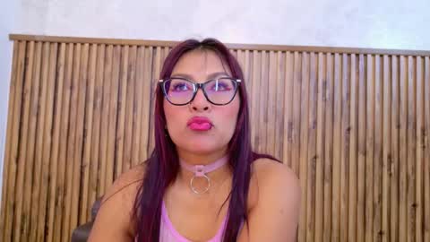 Snapshot of _veronicadeleon_ chatting on October 20, 12:32 pm Veronica online show from October 20, 12:32 pm