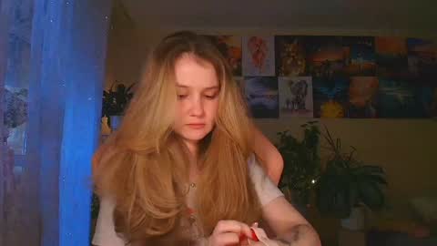 Enni online show from November 23, 8:01 am