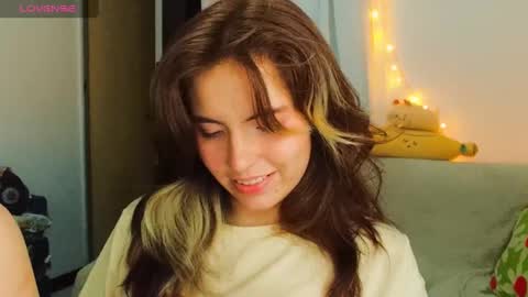 _yourcherrybomb online show from March 1, 10:45 am