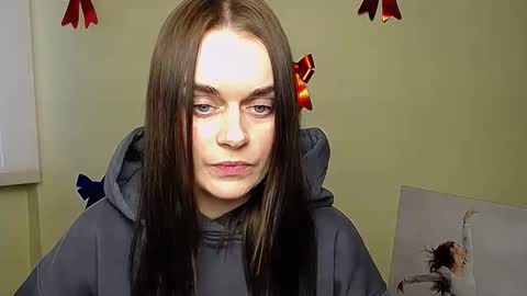 Katherine online show from February 19, 2:33 pm