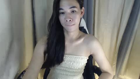 Snapshot of _yoursexwife_ chatting on January 25, 5:08 pm sheng online show from January 25, 5:08 pm