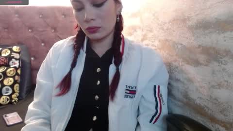 Yuyi online show from February 14, 11:13 am