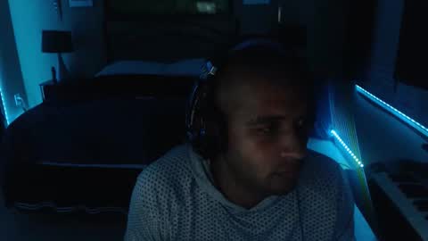 a4orce online show from November 19, 2:11 am