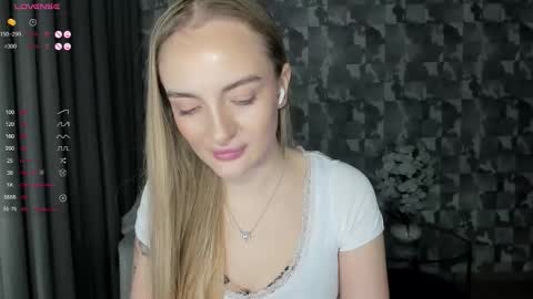 Adelina online show from November 22, 2:26 pm