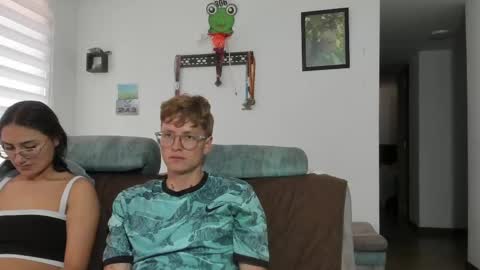 Snapshot of a_sexy_couple__ chatting on September 19, 7:17 pm A Sexy Couple online show from September 19, 7:17 pm