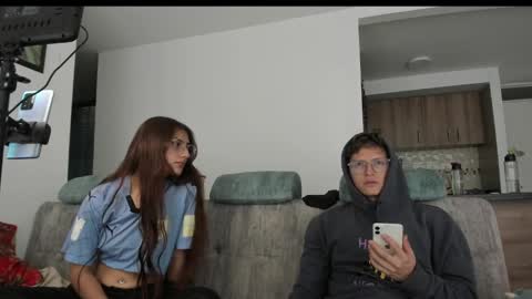 Snapshot of a_sexy_couple__ chatting on February 6, 8:23 pm A Sexy Couple online show from February 6, 8:23 pm