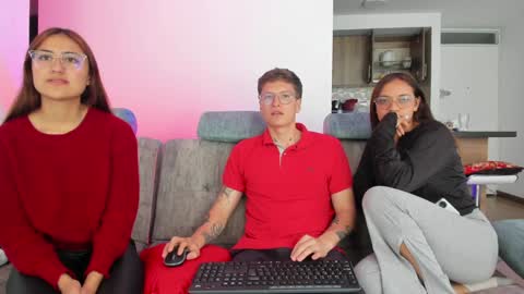 Snapshot of a_sexy_couple__ chatting on December 21, 3:42 pm A Sexy Couple online show from December 21, 3:42 pm