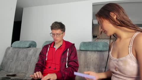 Snapshot of a_sexy_couple__ chatting on December 21, 12:38 pm A Sexy Couple online show from December 21, 12:38 pm