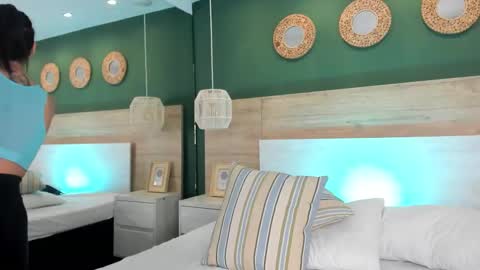 Luni  online show from September 26, 3:20 pm