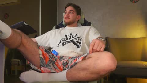 Alex online show from November 24, 9:19 am