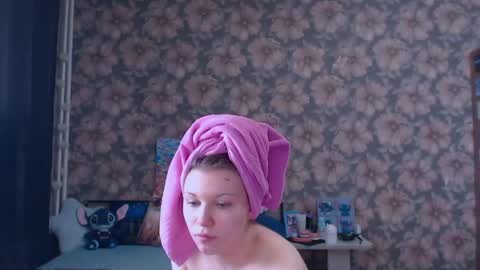 Alice online show from April 27, 10:35 am