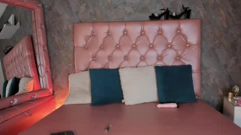 aaliyah__1 online show from February 24, 3:53 am