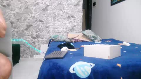 Aaron kwok online show from February 15, 4:03 am