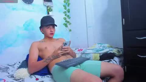 aaron_mercury online show from July 18, 4:03 am
