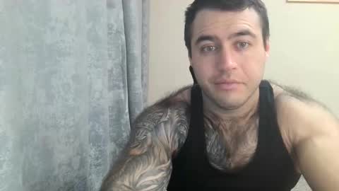 Snapshot of aaron_royal chatting on September 25, 3:57 am Davin tayl online show from September 25, 3:57 am