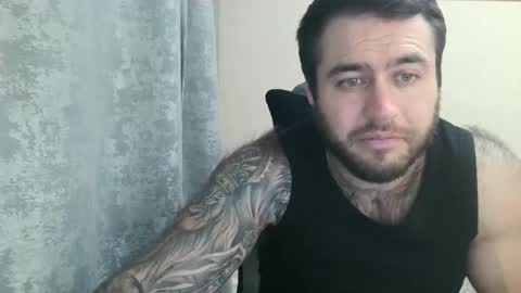 Snapshot of aaron_royal chatting on October 14, 7:06 pm Davin tayl online show from October 14, 7:06 pm