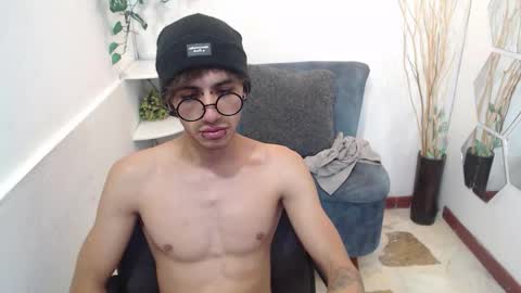 Aaron online show from February 13, 12:30 pm