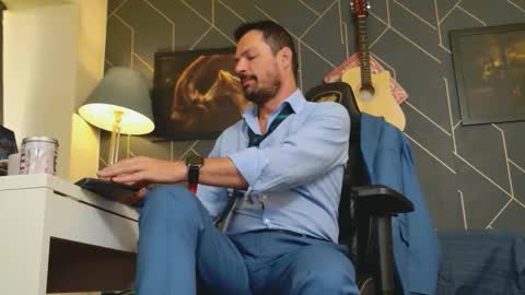 Aaron online show from September 10, 6:47 am