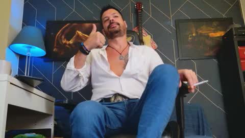 Aaron online show from October 12, 3:10 am