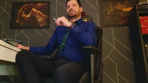 Aaron online show from February 17, 8:30 am