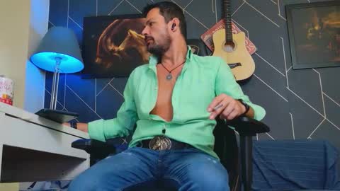 Aaron online show from September 17, 6:39 am