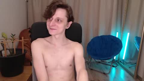 AaronSinn online show from April 16, 1:49 am