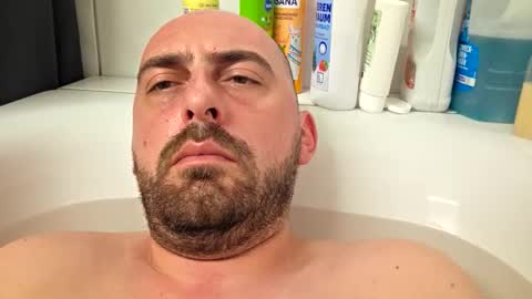 abas1986 online show from March 7, 8:31 pm