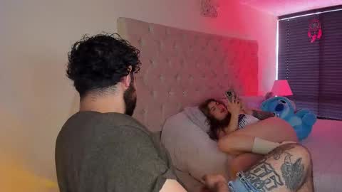 START TRANSMISSION ---- AM COLOMBIA TIME online show from September 17, 2:53 pm