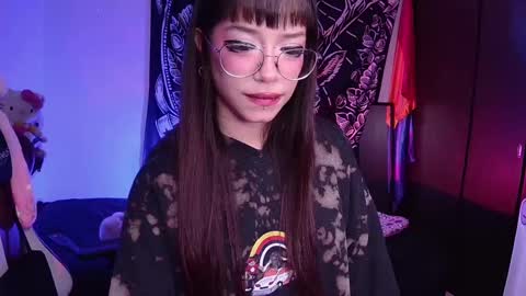 Snapshot of abbylizzyxx chatting on February 9, 8:45 pm Abby Lizzy online show from February 9, 8:45 pm