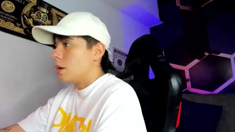 Abby Smith online show from November 29, 7:43 pm