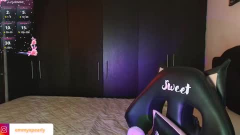     online show from February 4, 5:55 am